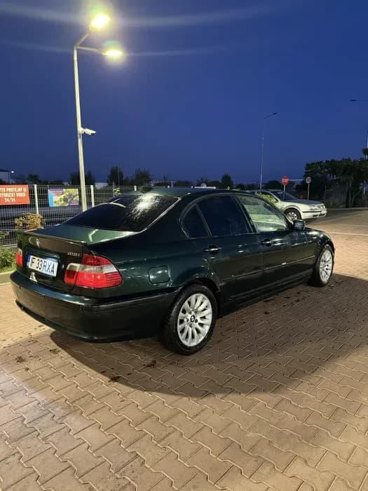 Imagine 1/8: Vand/schimba Bmw E46 318 An 2004 | BMW 3 Series | Preț: 3 EUR | Locație: București, București Vand/schimba Bmw E46 318 An 2004 - BMW - 3 Series - anul 2004 - București, București - 3 EUR - imagine 1 din 8 - mașină second hand