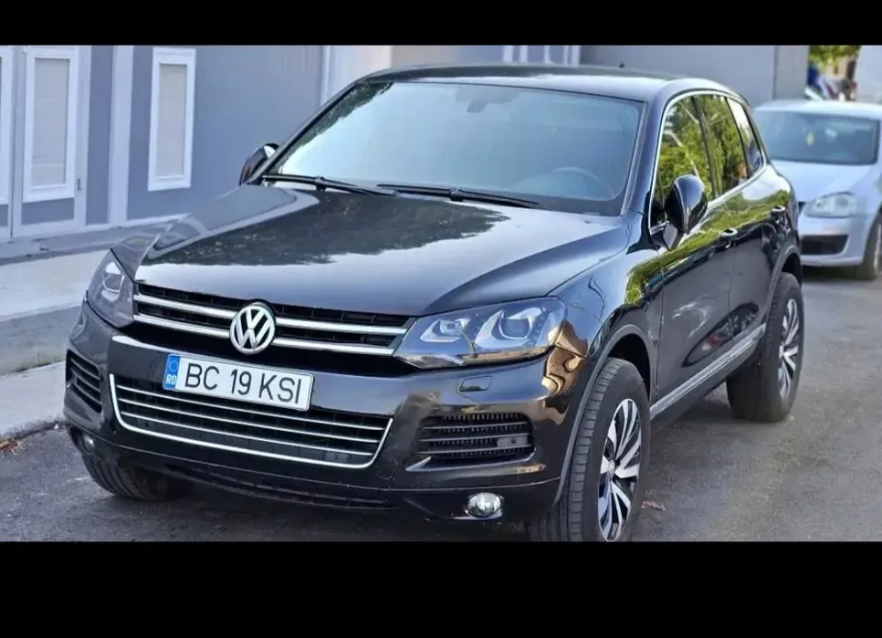 Vand/ Schimb VW Touareg 2011 3.0 diesel | Preț: 7.990 EUR | Locație: Buhuși, Bacău Vand/ Schimb VW Touareg 2011 3.0 diesel - Buhuși, Bacău - 7.990 EUR - mașină second hand