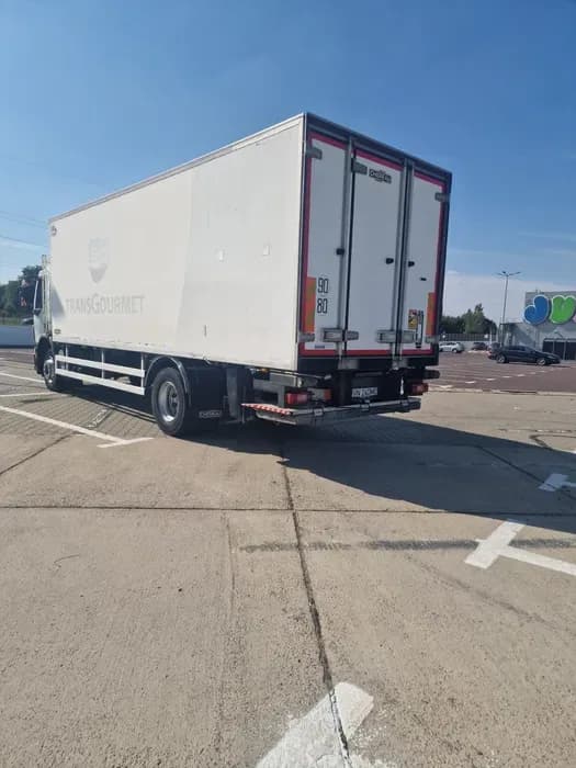 Vand/ schimb VOLVO Frigorific FE 260 19t. | Preț: 20.000 EUR | Locație: Constanța, Constanța Vand/ schimb VOLVO Frigorific FE 260 19t. - Constanța, Constanța - 20.000 EUR - mașină second hand