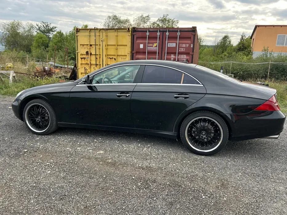 Imagine 1/8: Mercedes CLS 320 /2007/ 3.0/variante /schim | Mercedes-Benz CLS | Preț: 7.715 EUR | Locație: Săliște, Sibiu Mercedes CLS 320 /2007/ 3.0/variante /schim - Mercedes-Benz - CLS - anul 2007 - Săliște, Sibiu - 7.715 EUR - imagine 1 din 8 - mașină second hand