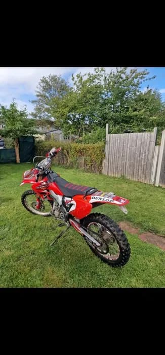 Imagine 1/6: Schimb Honda CRF 250X( recent adusă) cu ATV 4×4 | Honda | Preț: 3.400 EUR | Locație: Târgu Jiu, Gorj Schimb Honda CRF 250X( recent adusă) cu ATV 4×4 - Honda - anul 2008 - Târgu Jiu, Gorj - 3.400 EUR - imagine 1 din 6 - motocicletă second hand