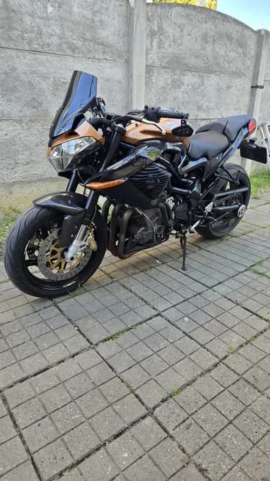 Imagine 1/6: Vand / schimb motocicleta Benelli TNT 899 | Benelli | Preț: 3.200 EUR | Locație: Timișoara, Timiș Vand / schimb motocicleta Benelli TNT 899 - Benelli - anul 2011 - Timișoara, Timiș - 3.200 EUR - imagine 1 din 6 - motocicletă second hand