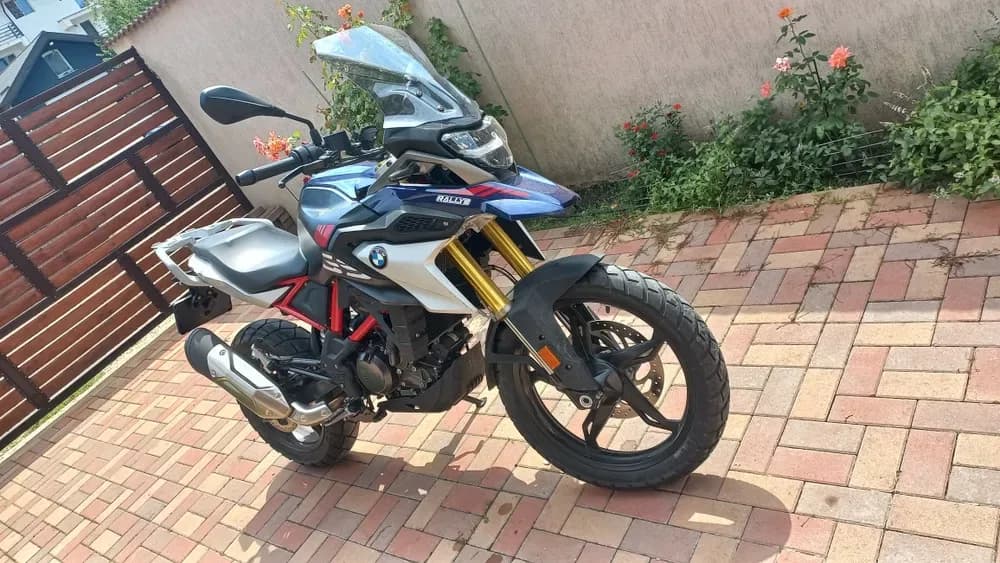 Vand/schimb urgent BMW G310GS, inca in garantie | Preț: 4.200 EUR | Locație: București, București Vand/schimb urgent BMW G310GS, inca in garantie - București, București - 4.200 EUR - motocicletă second hand