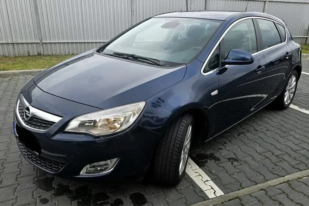 Imagine 1/6: Opel astra J 2011 1,6 turbo,70000 km,automata,180 cp.schimb/variante | Opel Astra | Preț: 6.250 EUR | Locație: Avrig, Sibiu Opel astra J 2011 1,6 turbo,70000 km,automata,180 cp.schimb/variante - Opel - Astra - anul 2011 - Avrig, Sibiu - 6.250 EUR - imagine 1 din 6 - mașină second hand
