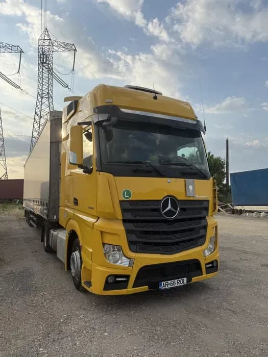 Imagine 1/8: Vand/Schimb Mercedes Actros 1845 2017 Mega | Mercedes-Benz | Preț: 24.500 EUR | Locație: Arad, Arad Vand/Schimb Mercedes Actros 1845 2017 Mega - Mercedes-Benz - anul 2017 - Arad, Arad - 24.500 EUR - imagine 1 din 8 - mașină second hand