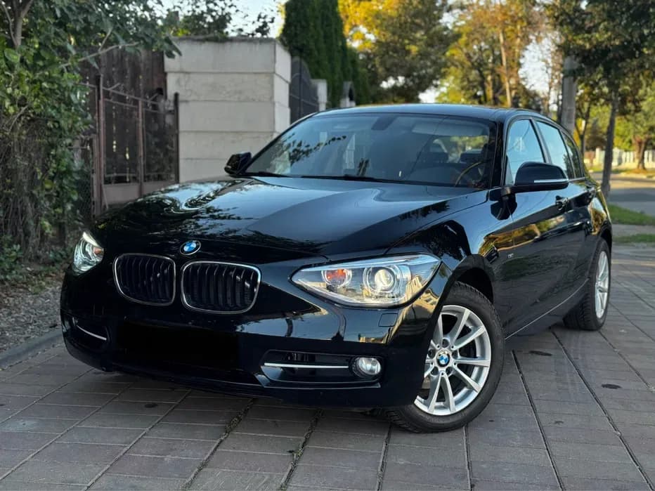 Imagine 1/8: Bmw 118d~Far bixenon~Navigatie mare~Impecabil | BMW 1 Series | Preț: 7.200 EUR | Locație: Botoșani, Botoșani Bmw 118d~Far bixenon~Navigatie mare~Impecabil - BMW - 1 Series - anul 2011 - Botoșani, Botoșani - 7.200 EUR - imagine 1 din 8 - mașină second hand