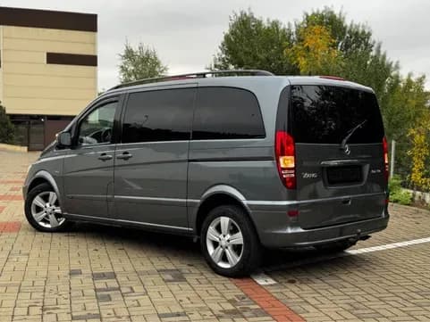 Vand/Schimb Viano 6Locuri~3.0 Diesel~Autom | Preț: 13.500 EUR | Locație: Botoșani, Botoșani Vand/Schimb Viano 6Locuri~3.0 Diesel~Autom - Botoșani, Botoșani - 13.500 EUR - mașină second hand