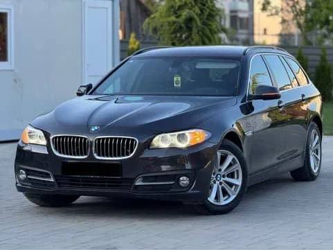 Imagine 1/8: Vand/Schimb F11 2017 Cod Motor B XDrive Euro6 | BMW 5 Series | Preț: 11.500 EUR | Locație: Botoșani, Botoșani Vand/Schimb F11 2017 Cod Motor B XDrive Euro6 - BMW - 5 Series - anul 2017 - Botoșani, Botoșani - 11.500 EUR - imagine 1 din 8 - mașină second hand