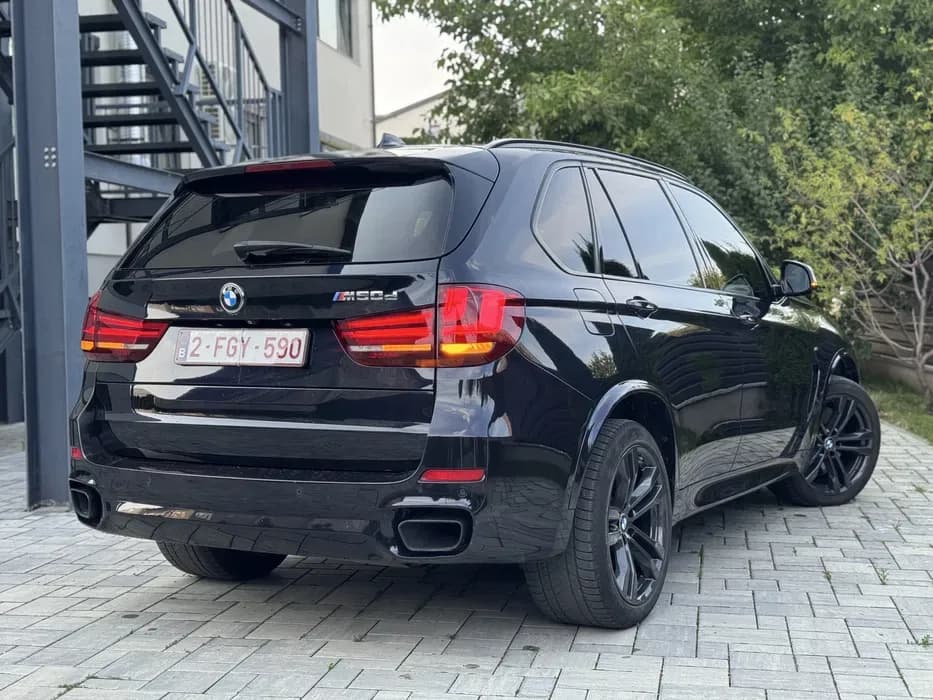 Vand/Schimb X5 M50-INDIVIDUAL- 86.000km - Night Vision - SoftClose | Preț: 24.900 EUR | Locație: Botoșani, Botoșani Vand/Schimb X5 M50-INDIVIDUAL- 86.000km - Night Vision - SoftClose - Botoșani, Botoșani - 24.900 EUR - mașină second hand